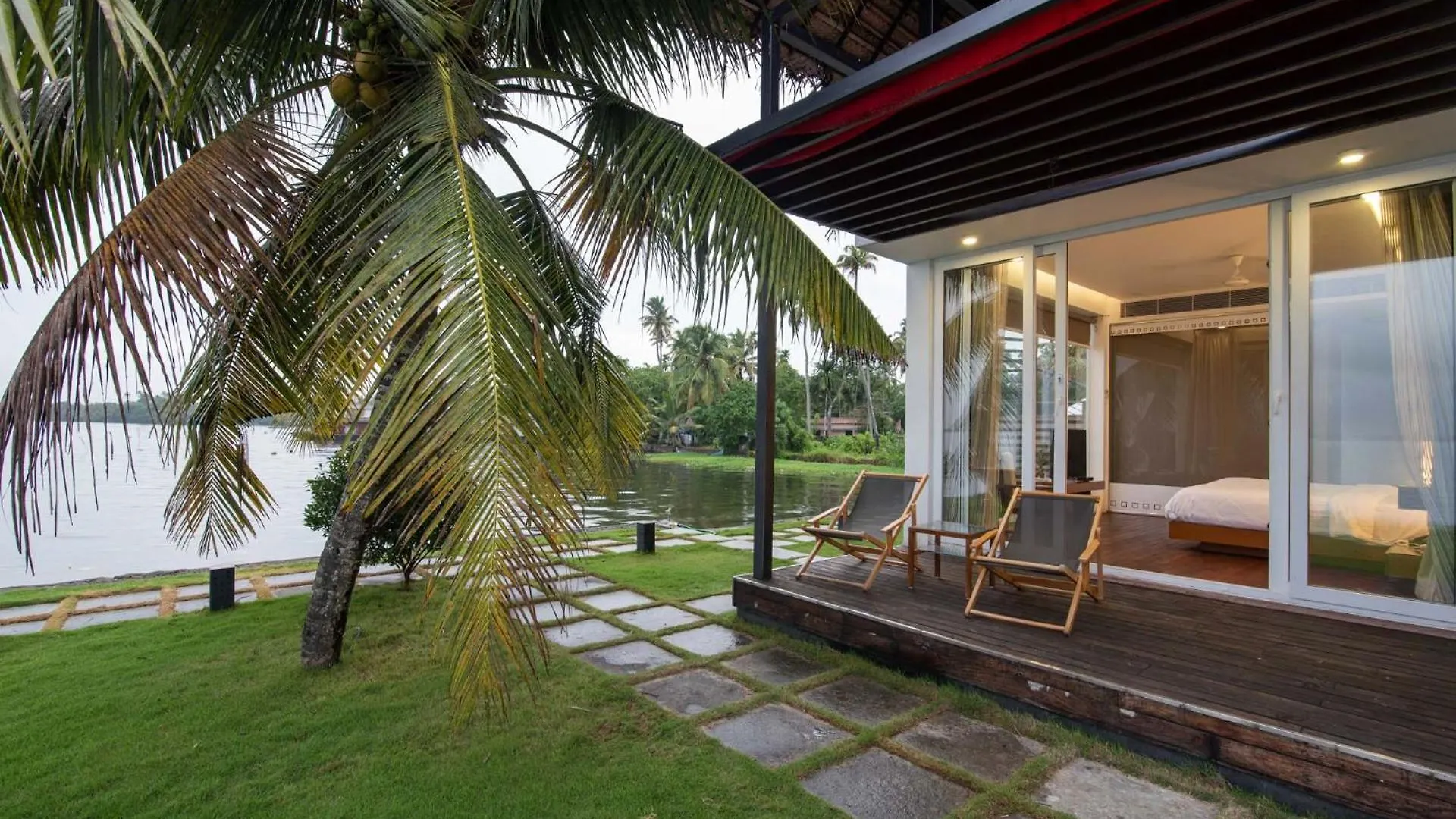 Stayvista At The Rain - River Villa With Infinity Pool Alappuzha Resort